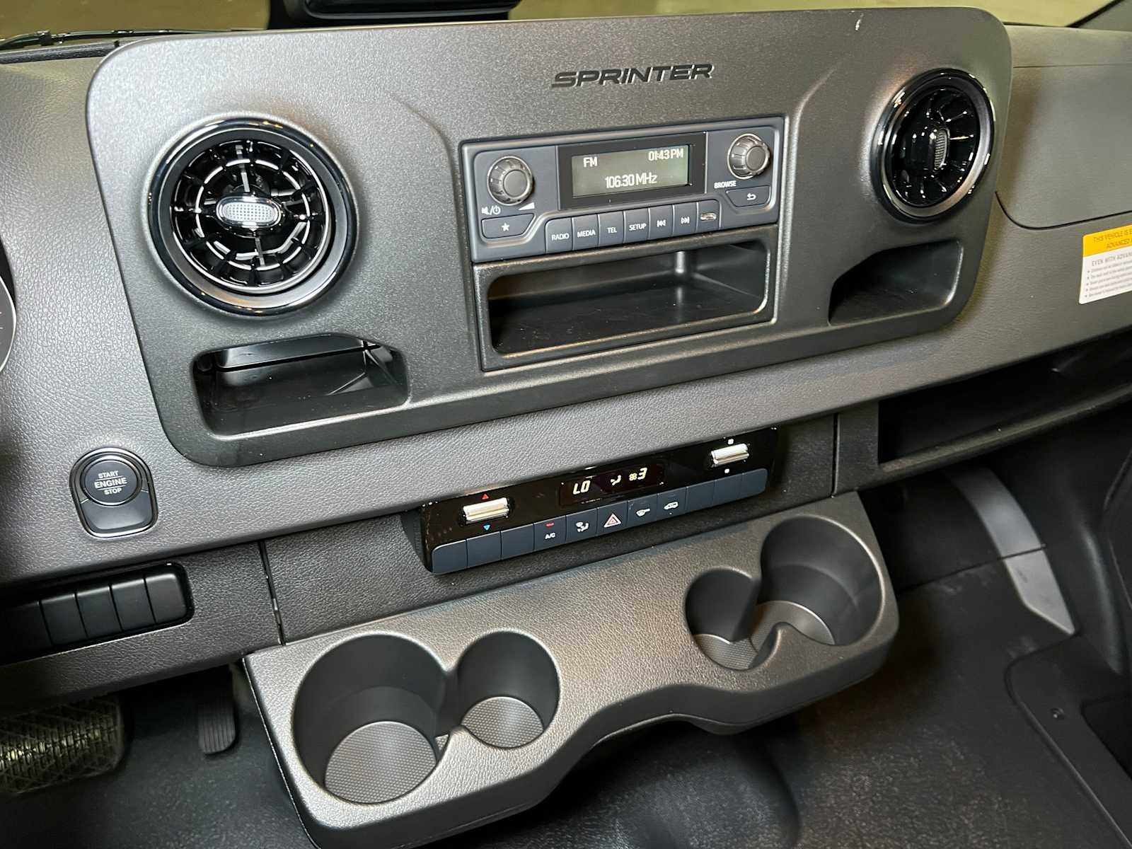 2025 Mercedes-Benz Sprinter Cargo Van 2500 Standard Roof I4 Diesel 144" RWD