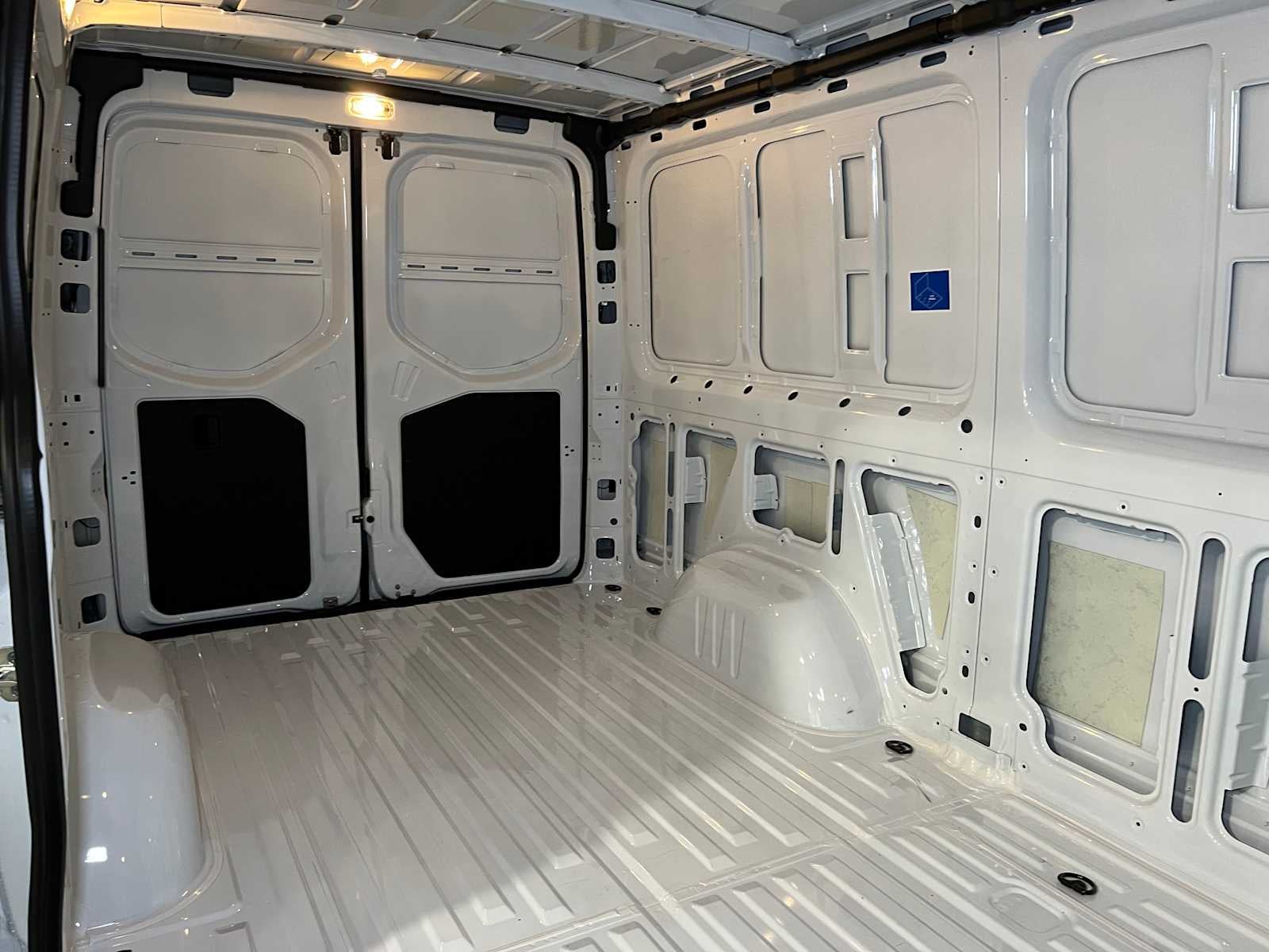 2025 Mercedes-Benz Sprinter Cargo Van 2500 Standard Roof I4 Diesel 144" RWD