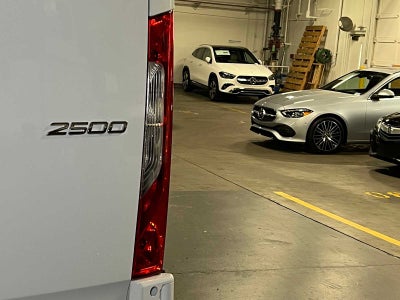2025 Mercedes-Benz Sprinter Cargo Van 2500 Standard Roof I4 Diesel 144" RWD