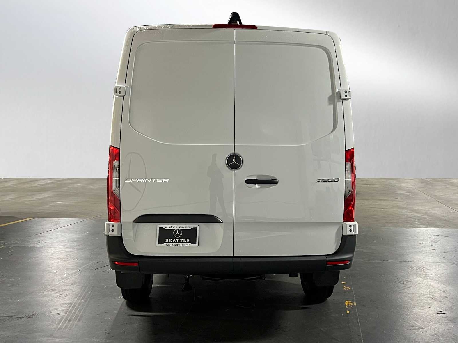 2025 Mercedes-Benz Sprinter Cargo Van 2500 Standard Roof I4 Diesel 144" RWD