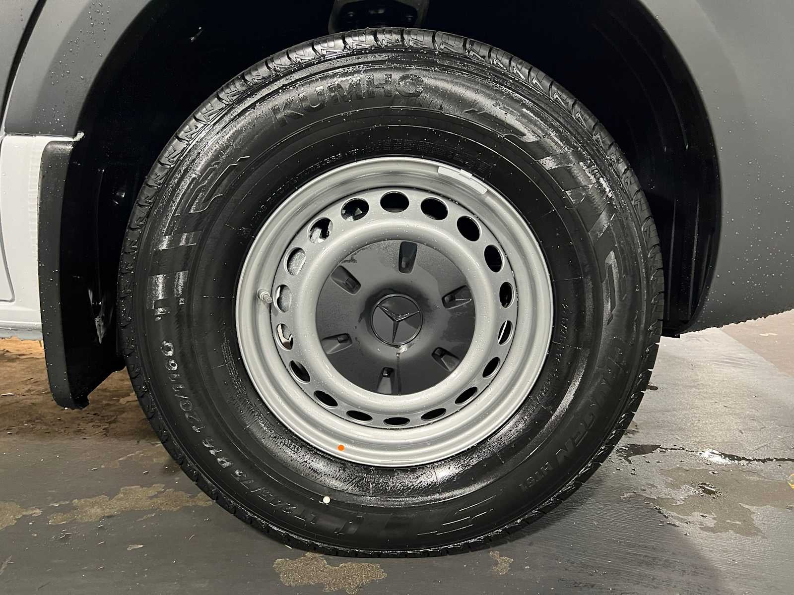 2025 Mercedes-Benz Sprinter Cargo Van 2500 Standard Roof I4 Diesel 144" RWD