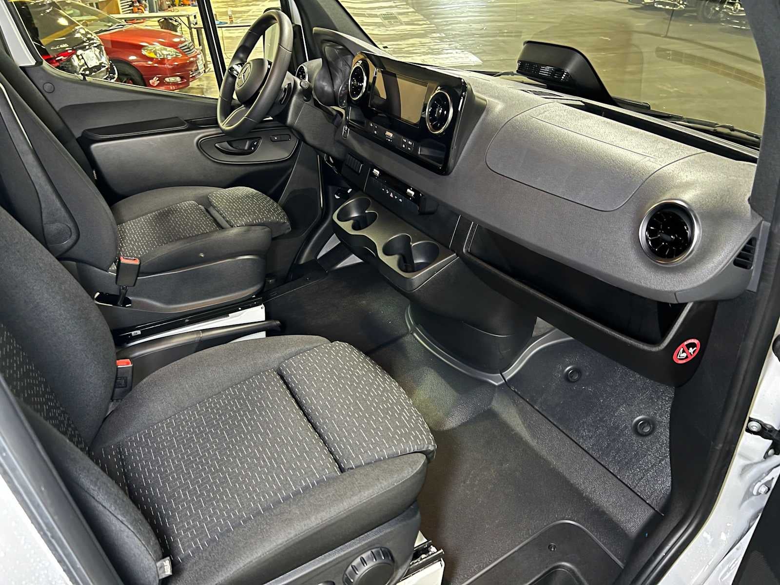 2026 Mercedes-Benz Sprinter 2500 Standard Roof I4 Diesel 144 RWD