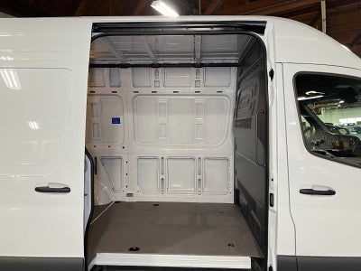 2026 Mercedes-Benz Sprinter 2500 Standard Roof I4 Diesel 144 RWD