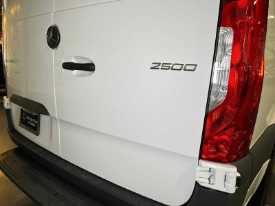 2026 Mercedes-Benz Sprinter 2500 Standard Roof I4 Diesel 144 RWD