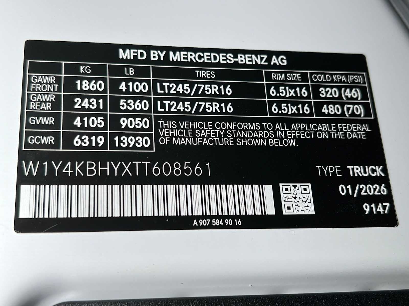 2026 Mercedes-Benz Sprinter 2500 Standard Roof I4 Diesel 144 RWD