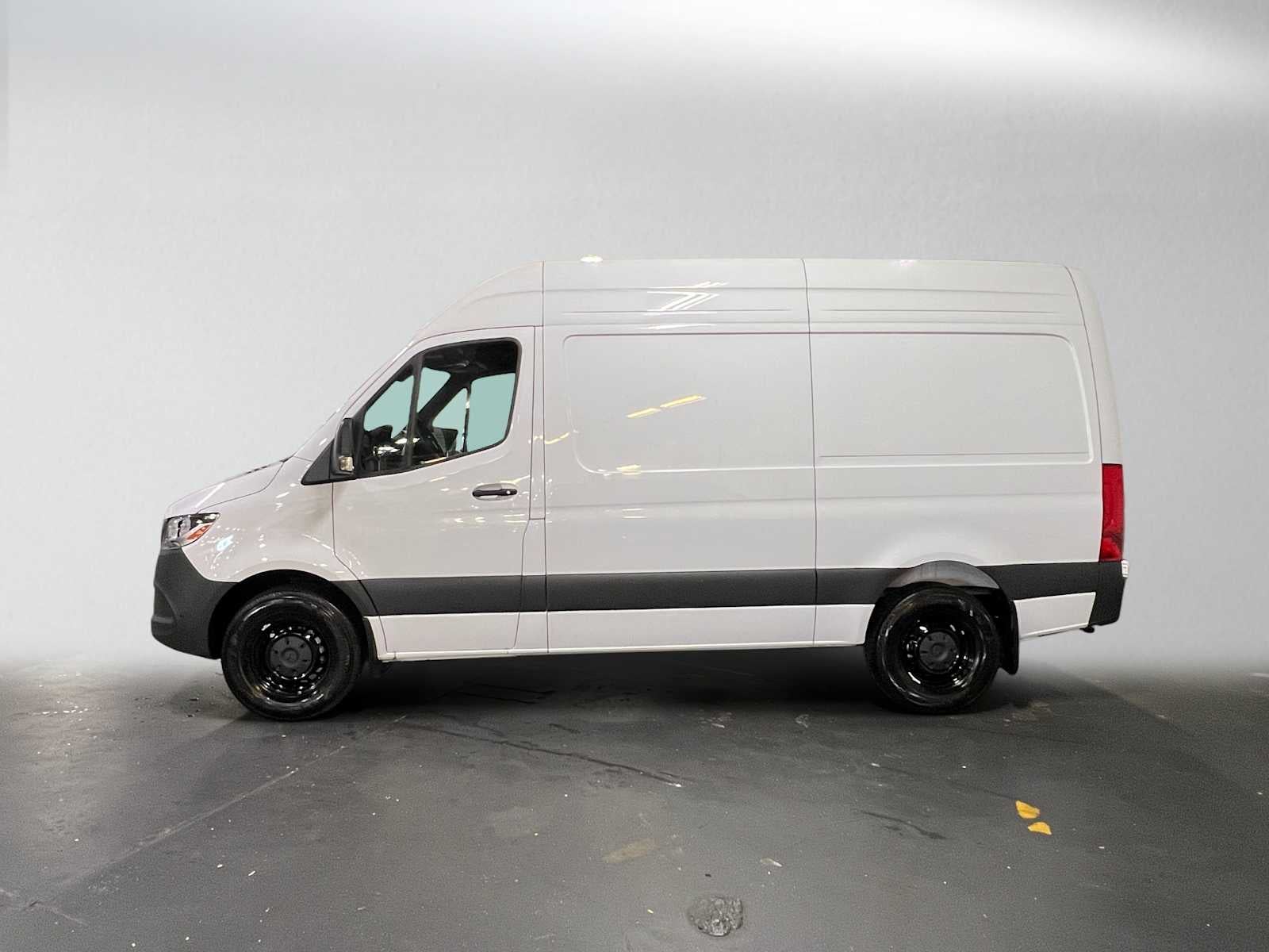 2026 Mercedes-Benz Sprinter 2500 Standard Roof I4 Diesel 144 RWD