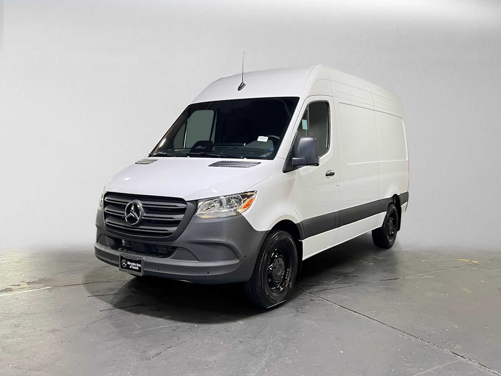 2026 Mercedes-Benz Sprinter 2500 Standard Roof I4 Diesel 144 RWD