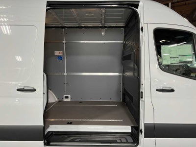 2026 Mercedes-Benz Sprinter 2500 Standard Roof I4 Diesel 144 RWD