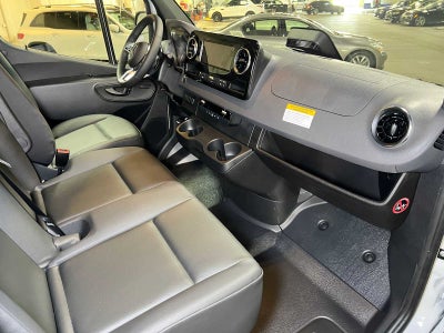 2026 Mercedes-Benz Sprinter 2500 Standard Roof I4 Diesel 144 RWD