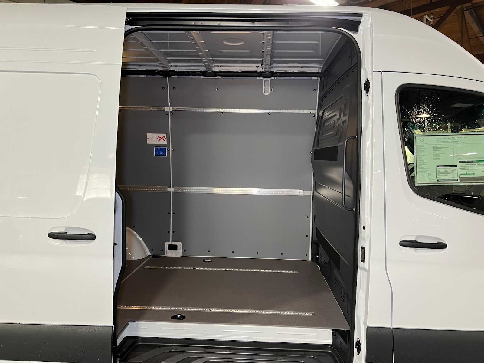 2026 Mercedes-Benz Sprinter 2500 Standard Roof I4 Diesel 144 RWD