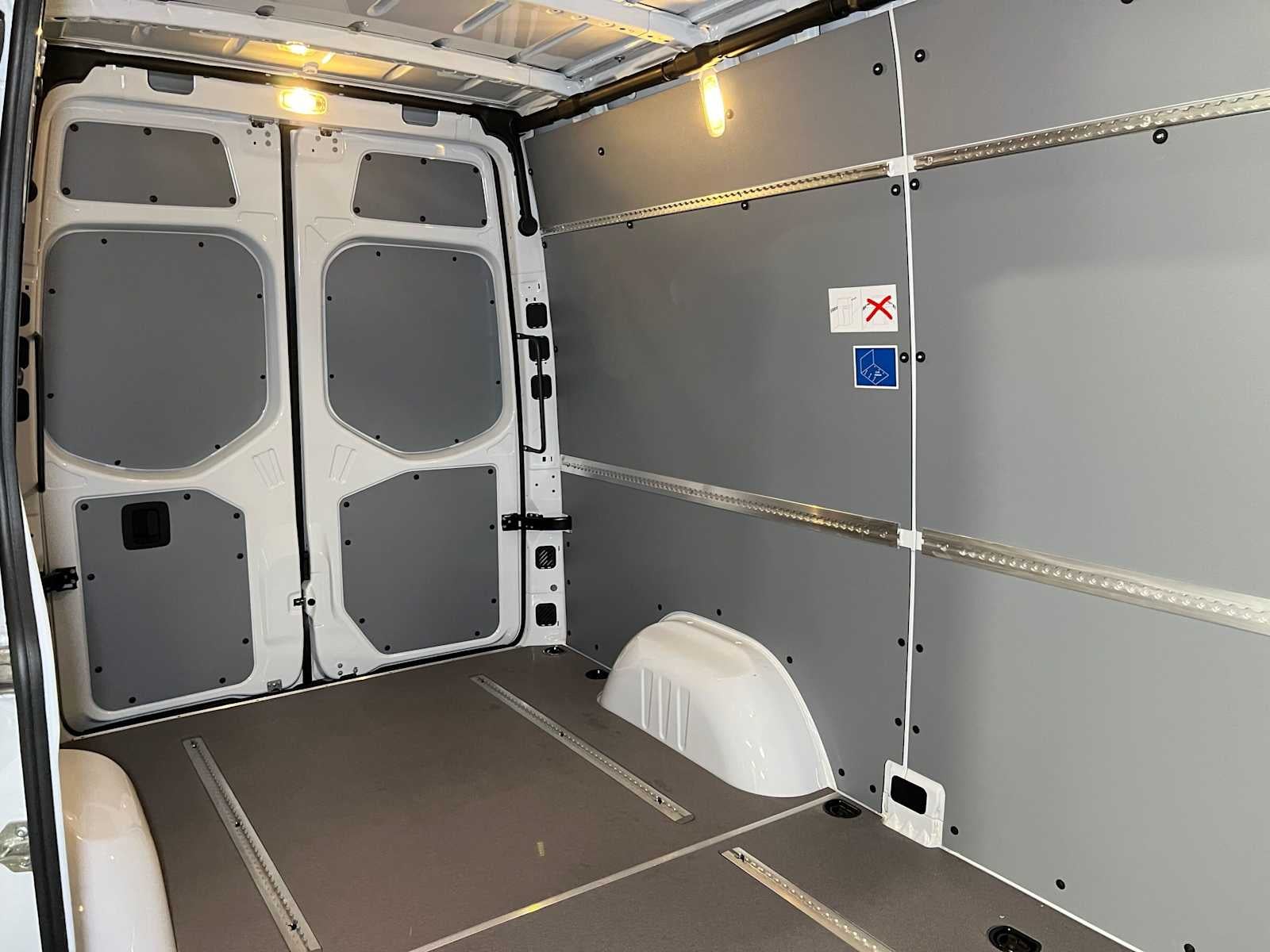 2026 Mercedes-Benz Sprinter 2500 Standard Roof I4 Diesel 144 RWD