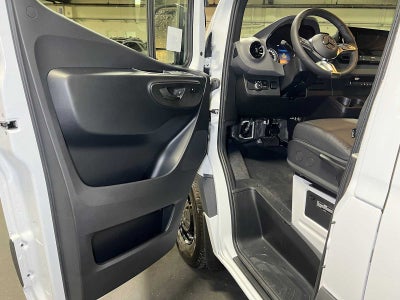2026 Mercedes-Benz Sprinter 2500 Standard Roof I4 Diesel 144 RWD