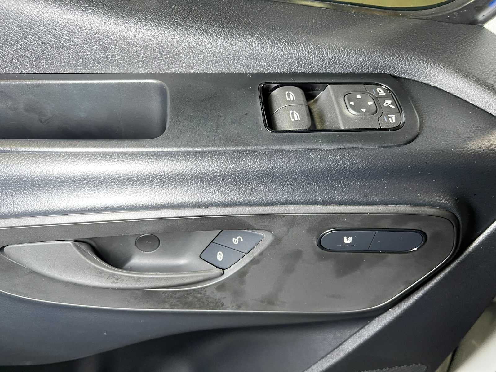 2026 Mercedes-Benz Sprinter 2500 Standard Roof I4 Diesel 144 RWD