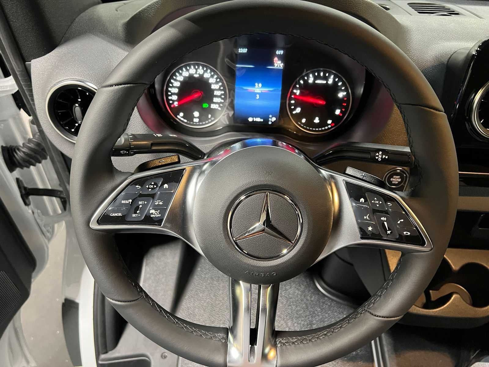 2026 Mercedes-Benz Sprinter 2500 Standard Roof I4 Diesel 144 RWD