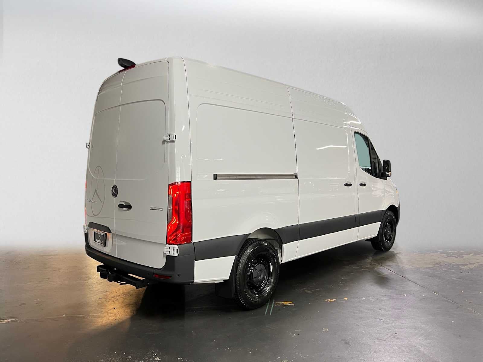 2026 Mercedes-Benz Sprinter 2500 Standard Roof I4 Diesel 144 RWD