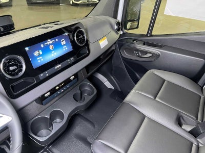 2026 Mercedes-Benz Sprinter 2500 Standard Roof I4 Diesel 144 RWD