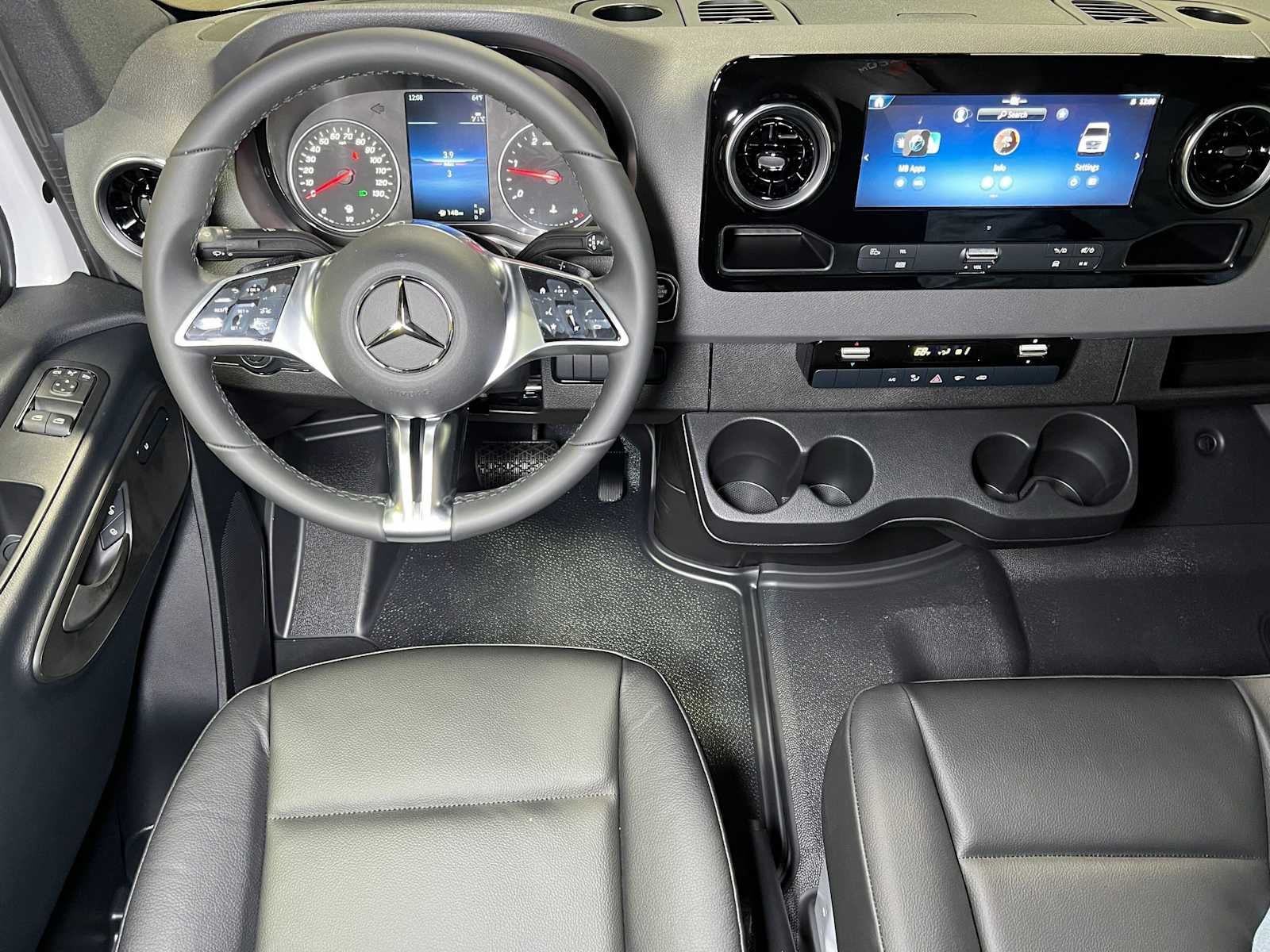 2026 Mercedes-Benz Sprinter 2500 Standard Roof I4 Diesel 144 RWD