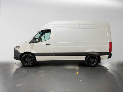2026 Mercedes-Benz Sprinter 2500 Standard Roof I4 Diesel 144 RWD