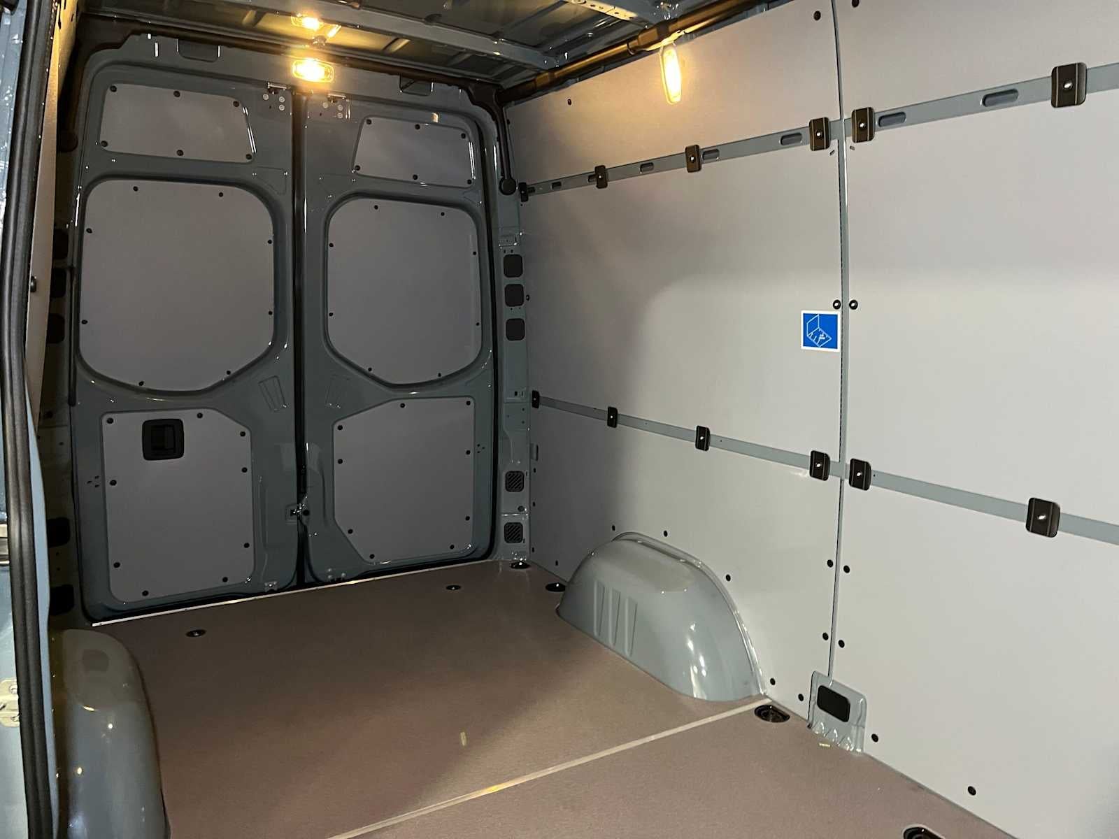 2026 Mercedes-Benz Sprinter Cargo 2500 Standard Roof I4 Diesel 144 RWD