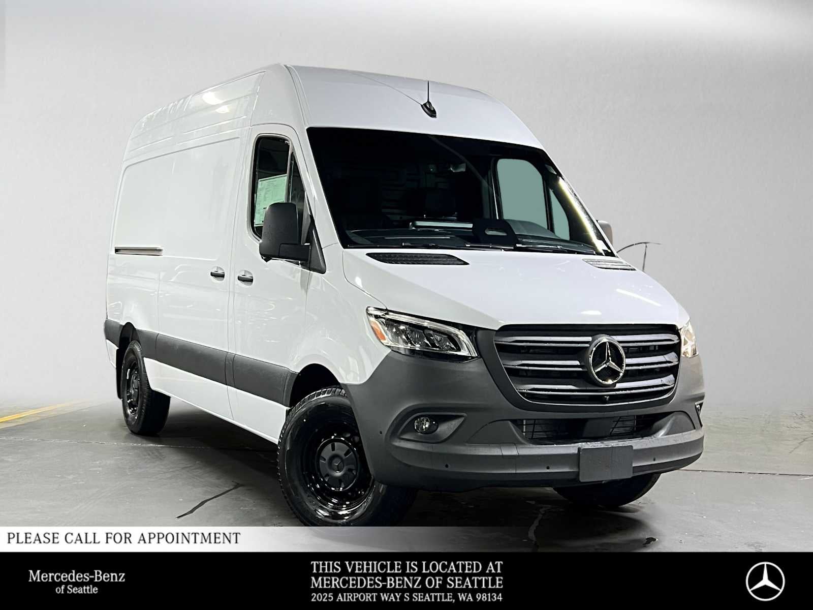 2026 Mercedes-Benz Sprinter Cargo 2500 Standard Roof I4 Diesel 144 RWD