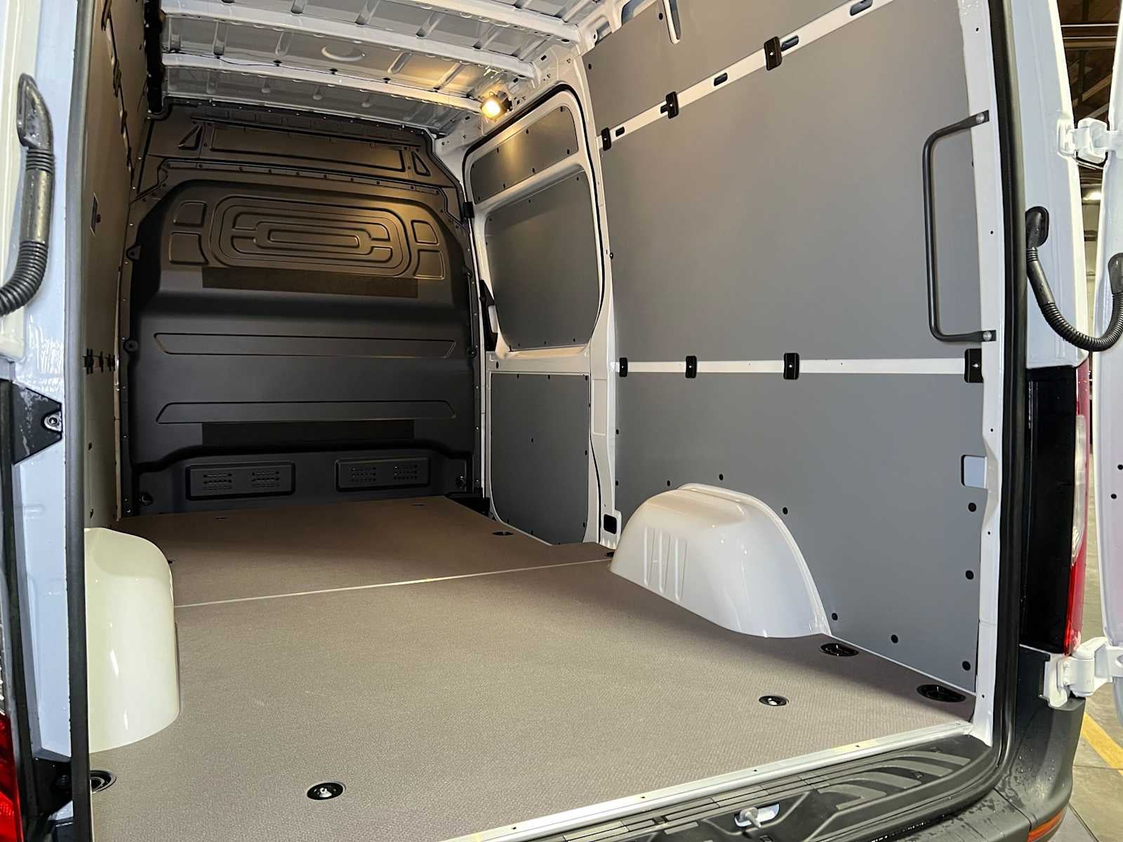 2026 Mercedes-Benz Sprinter Cargo 2500 Standard Roof I4 Diesel 144 RWD