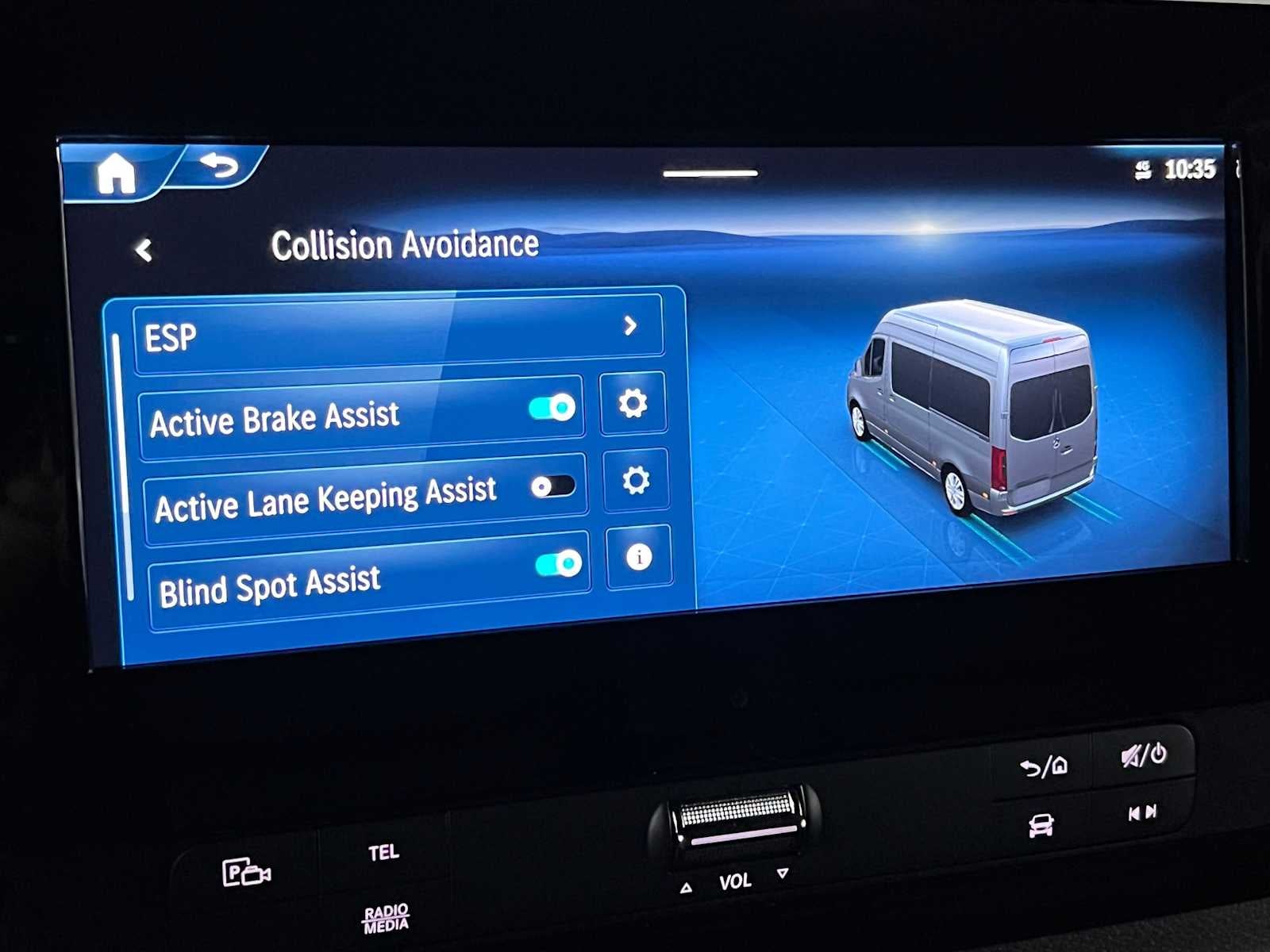2026 Mercedes-Benz Sprinter Cargo 2500 Standard Roof I4 Diesel 144 RWD