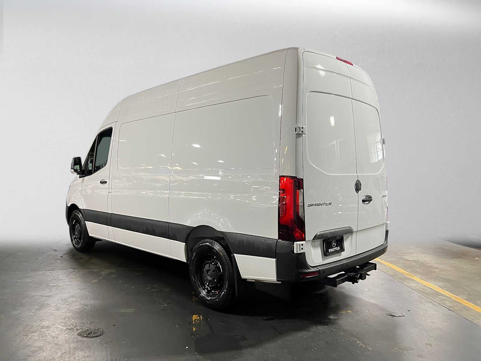 2026 Mercedes-Benz Sprinter Cargo 2500 Standard Roof I4 Diesel 144 RWD