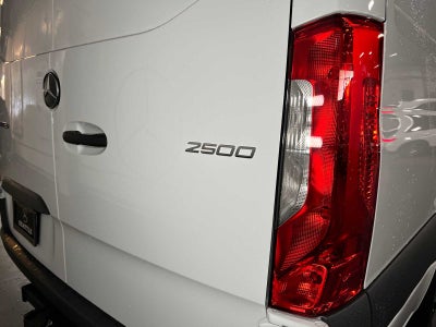 2026 Mercedes-Benz Sprinter 2500 High Roof I4 Diesel 170 RWD