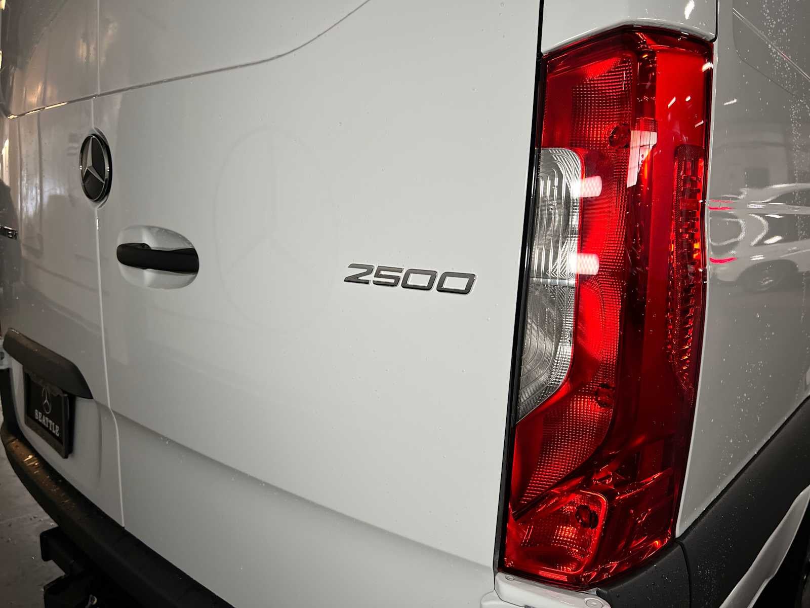 2026 Mercedes-Benz Sprinter 2500 High Roof I4 Diesel 170 RWD