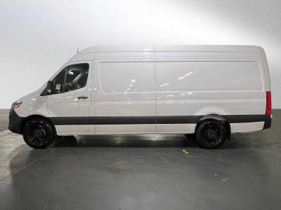 2026 Mercedes-Benz Sprinter 2500 High Roof I4 Diesel 170 RWD