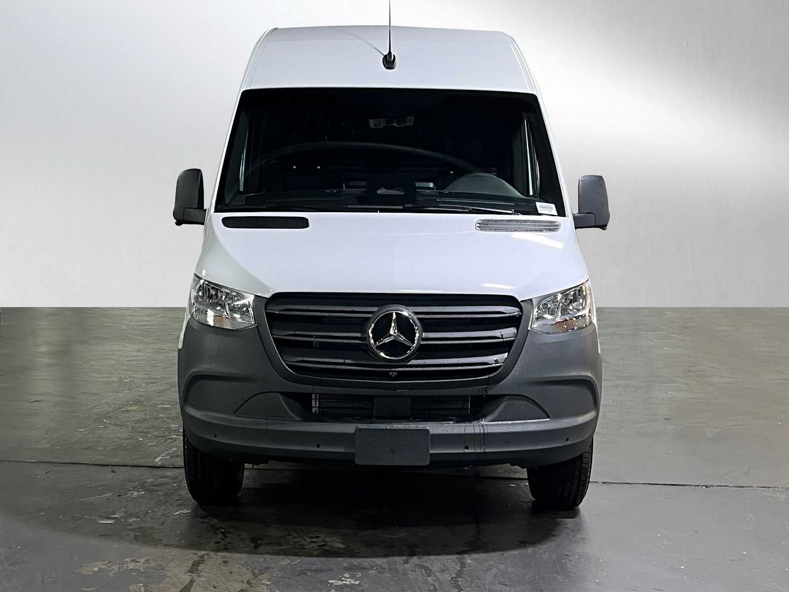 2026 Mercedes-Benz Sprinter 2500 High Roof I4 Diesel 170 RWD