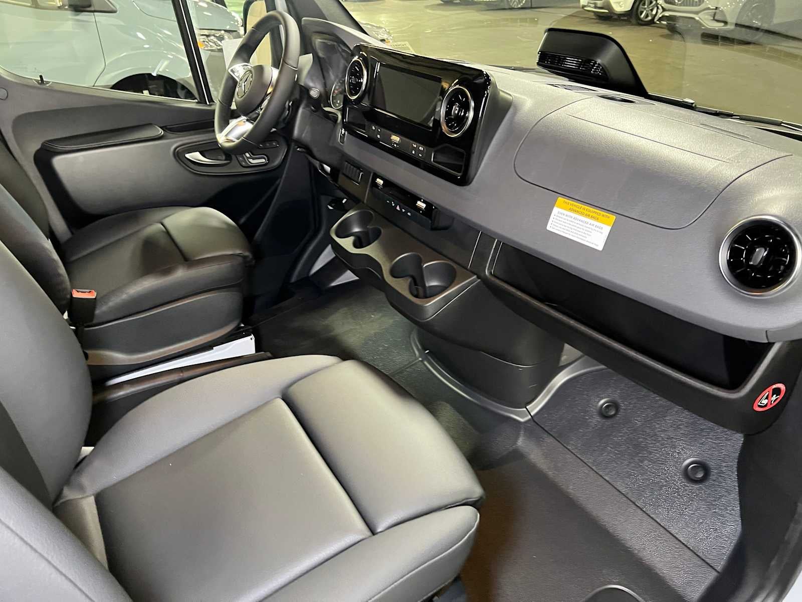 2026 Mercedes-Benz Sprinter 2500 High Roof I4 Diesel 170 RWD
