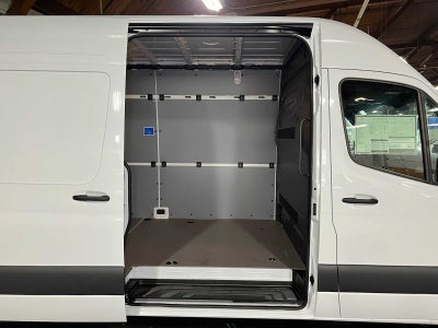 2026 Mercedes-Benz Sprinter 2500 High Roof I4 Diesel 170 RWD