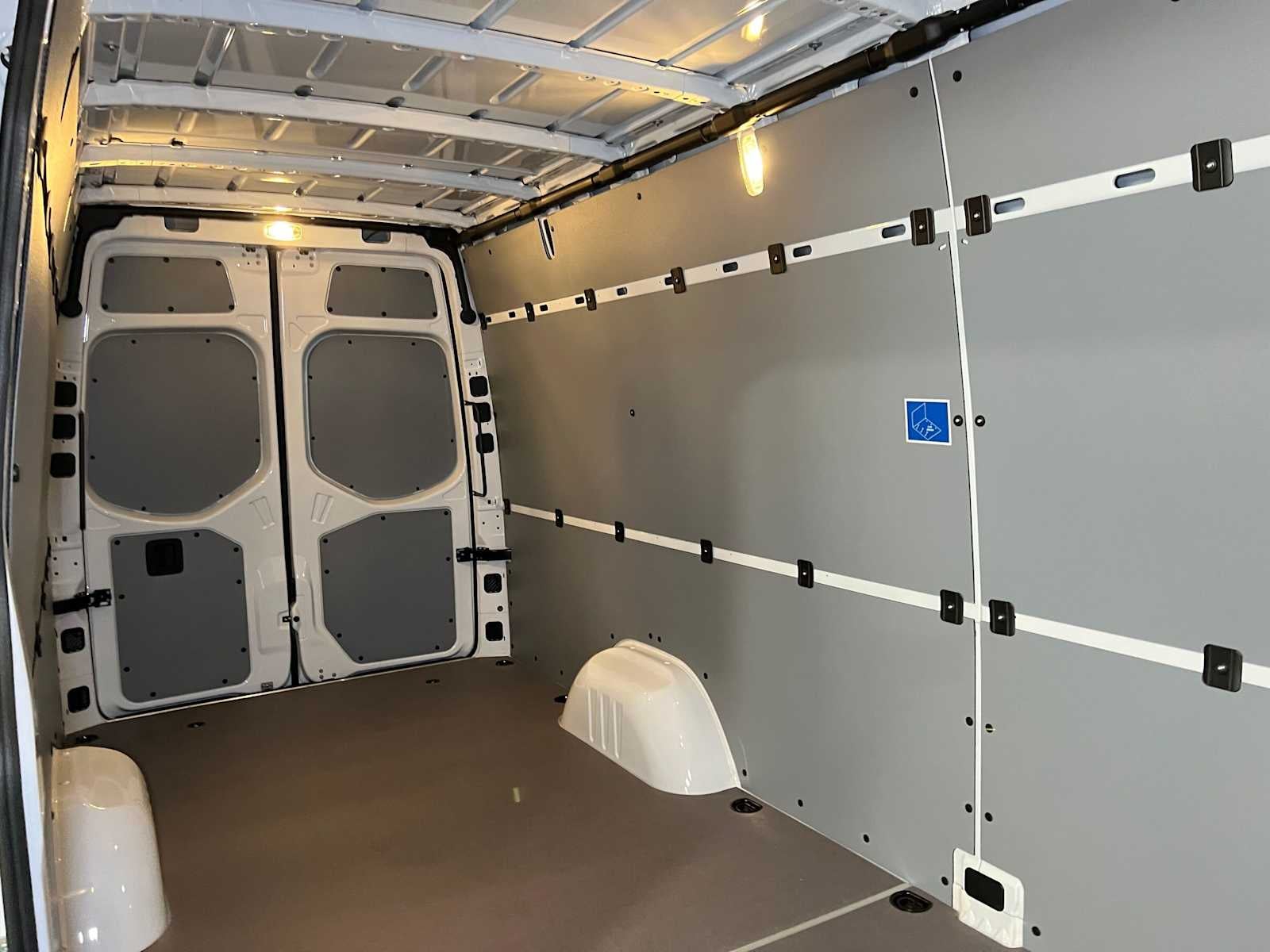 2026 Mercedes-Benz Sprinter 2500 High Roof I4 Diesel 170 RWD