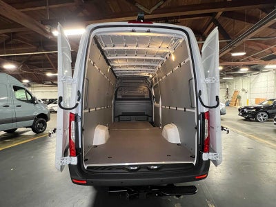 2026 Mercedes-Benz Sprinter 2500 High Roof I4 Diesel 170 RWD
