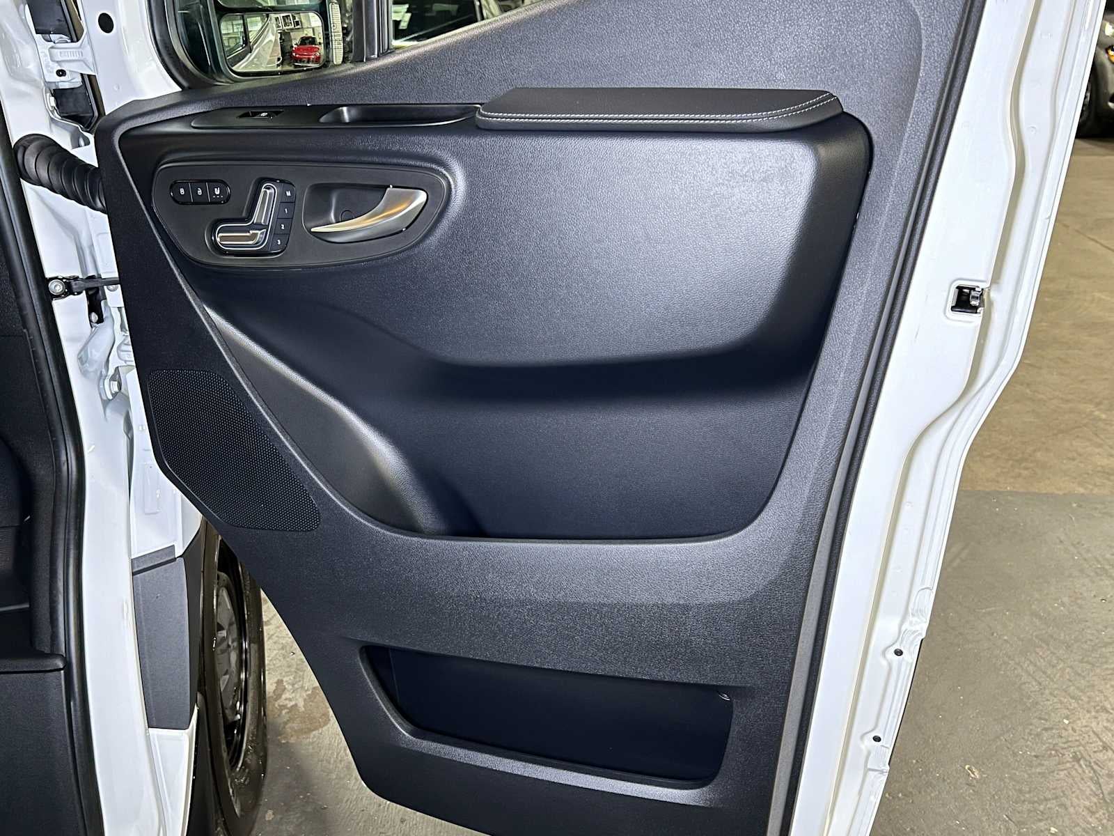 2026 Mercedes-Benz Sprinter Cargo 2500 High Roof I4 Diesel 170 RWD