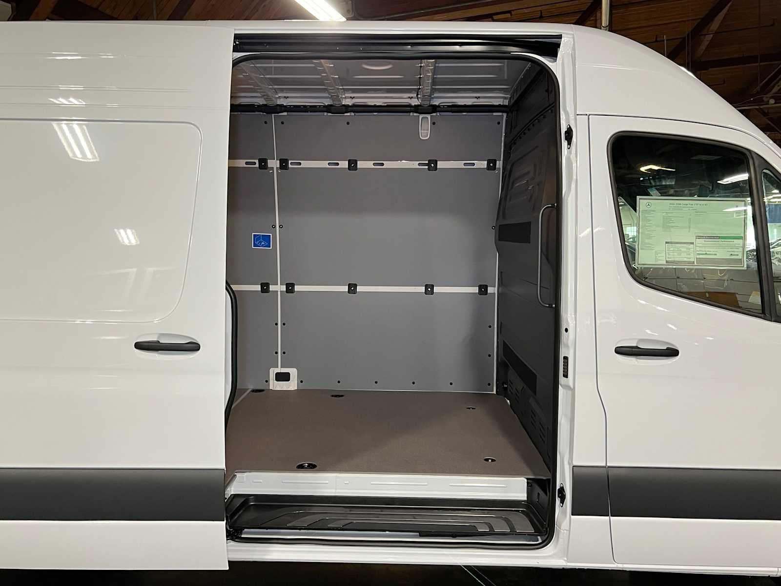 2026 Mercedes-Benz Sprinter Cargo 2500 High Roof I4 Diesel 170 RWD
