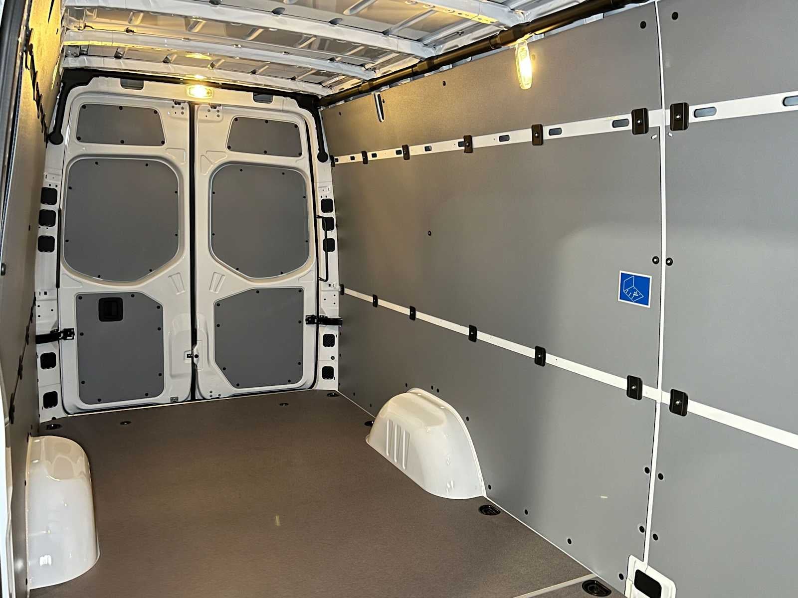 2026 Mercedes-Benz Sprinter Cargo 2500 High Roof I4 Diesel 170 RWD