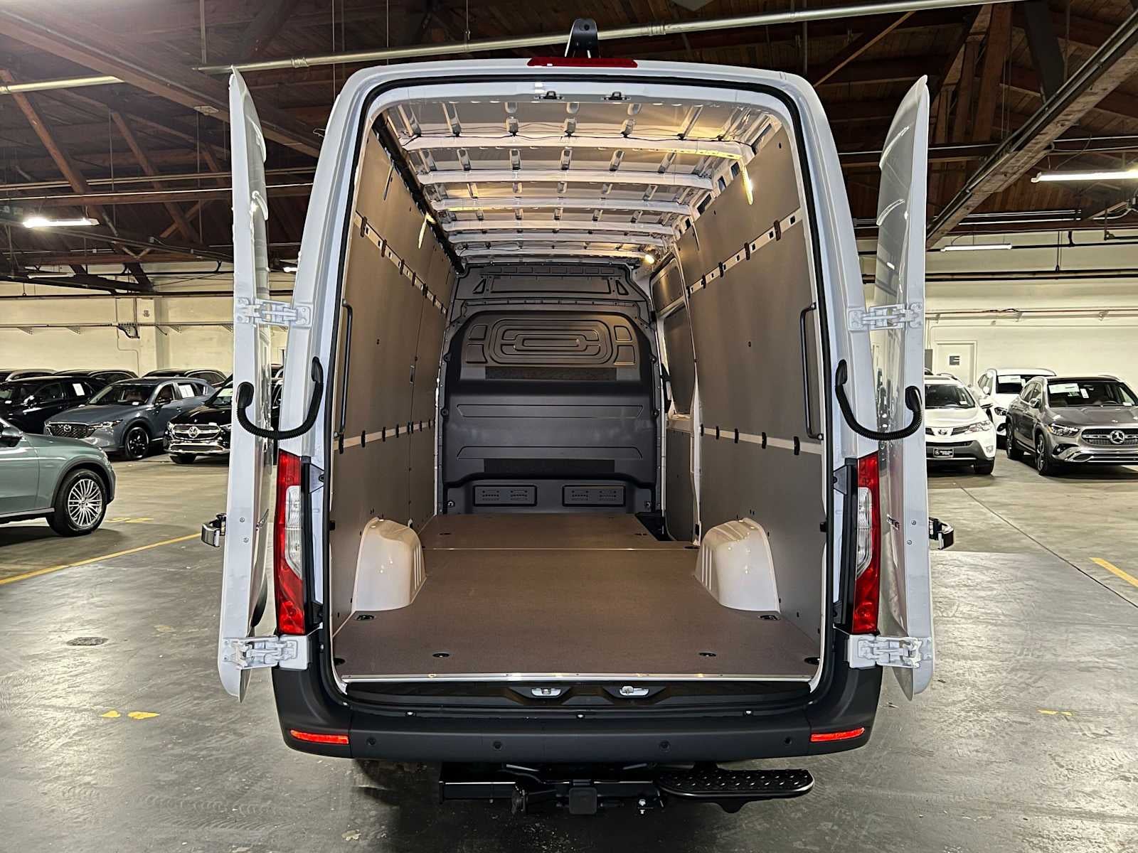 2026 Mercedes-Benz Sprinter Cargo 2500 High Roof I4 Diesel 170 RWD