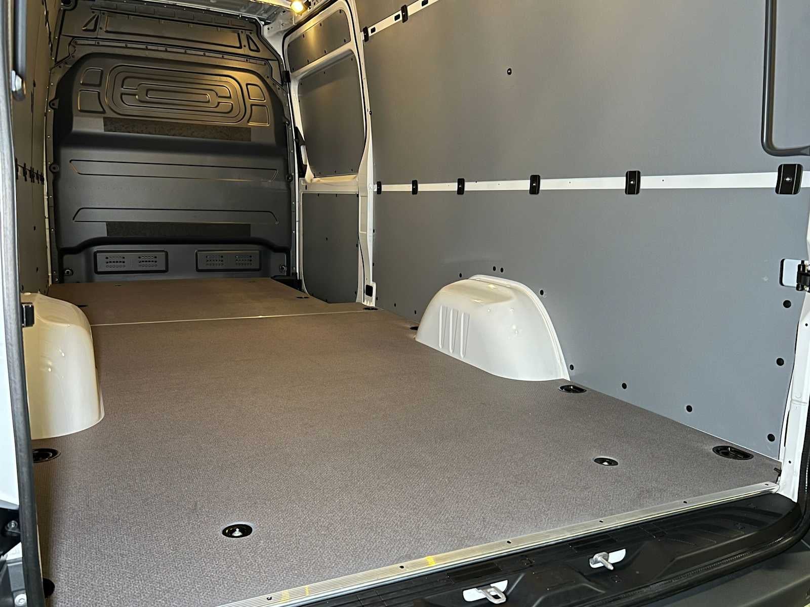 2026 Mercedes-Benz Sprinter Cargo 2500 High Roof I4 Diesel 170 RWD
