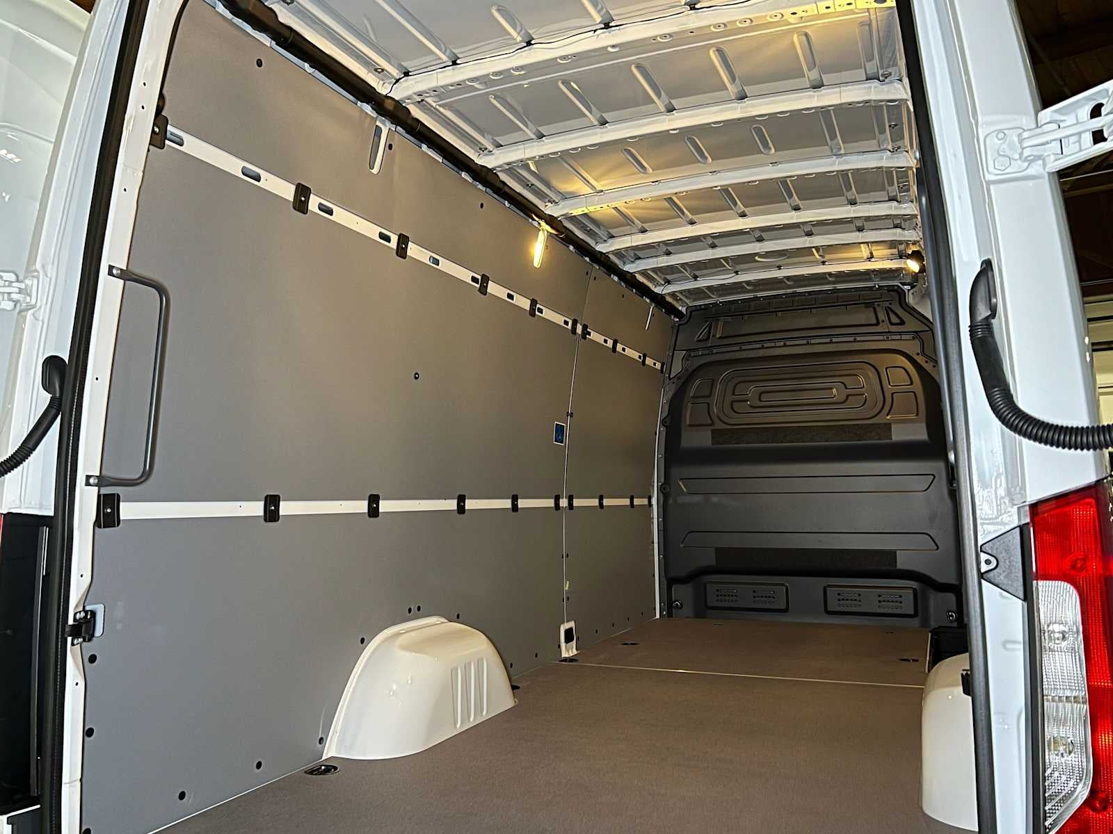 2026 Mercedes-Benz Sprinter Cargo 2500 High Roof I4 Diesel 170 RWD