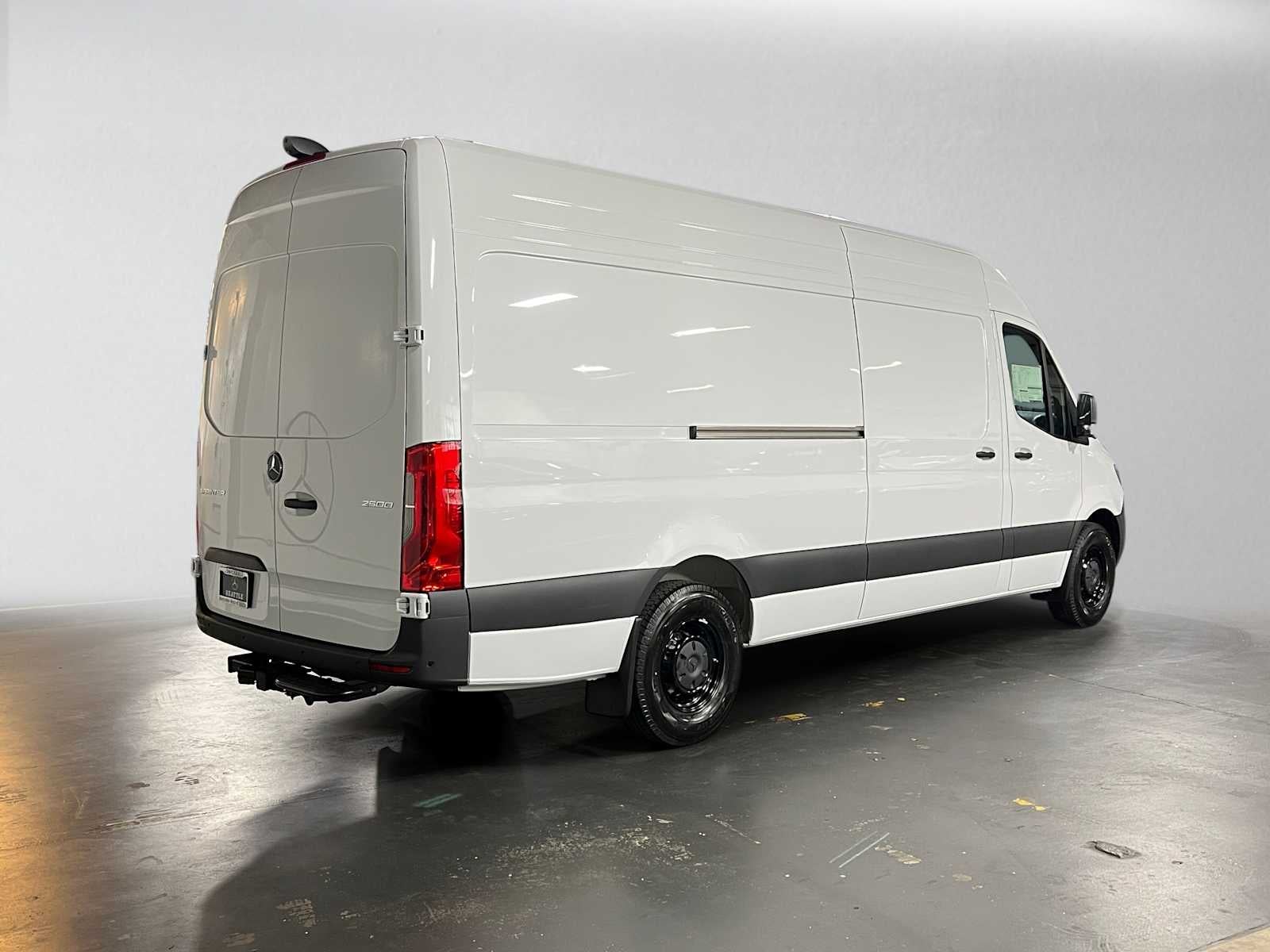 2026 Mercedes-Benz Sprinter Cargo 2500 High Roof I4 Diesel 170 RWD
