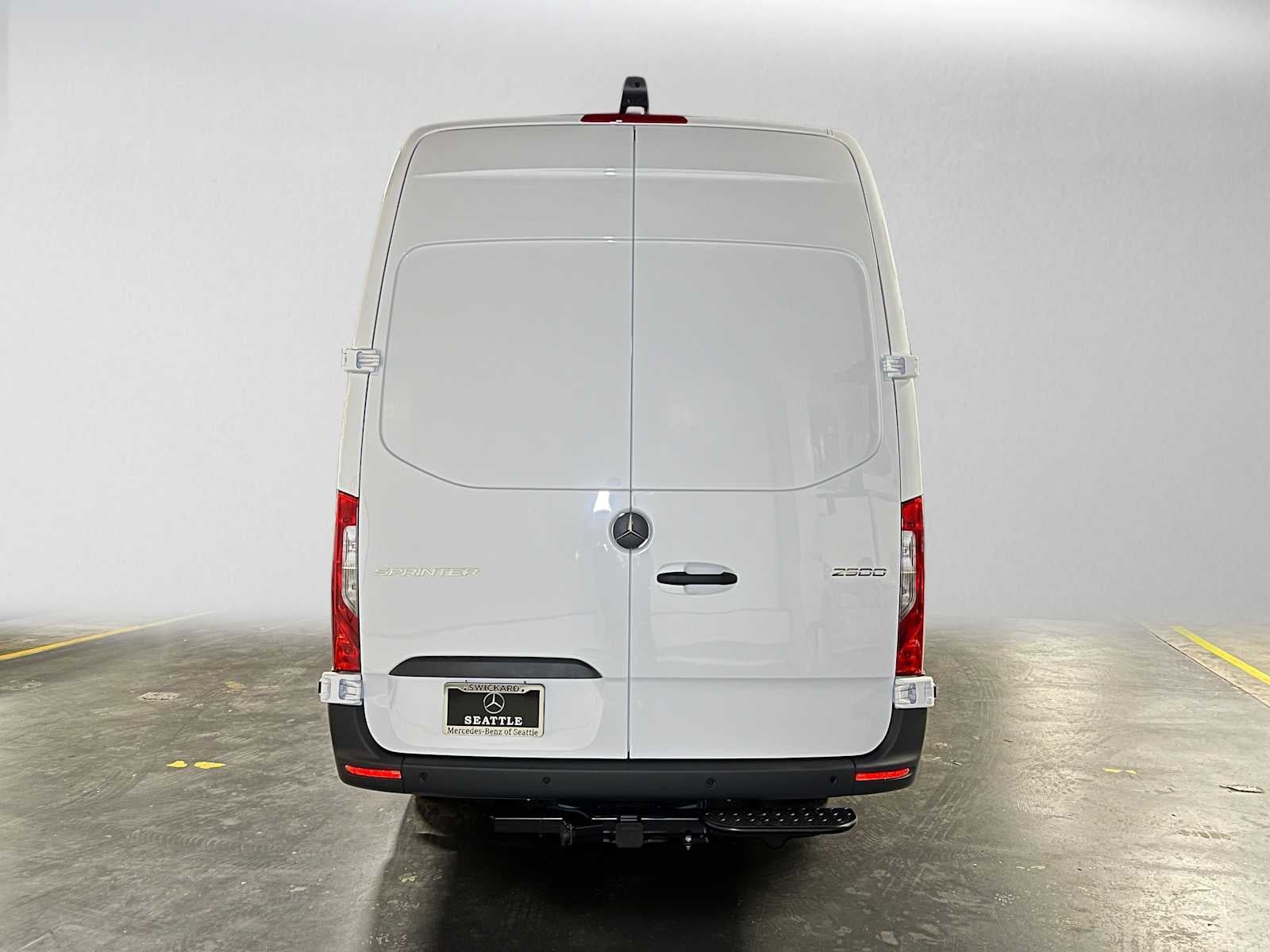 2026 Mercedes-Benz Sprinter Cargo 2500 High Roof I4 Diesel 170 RWD