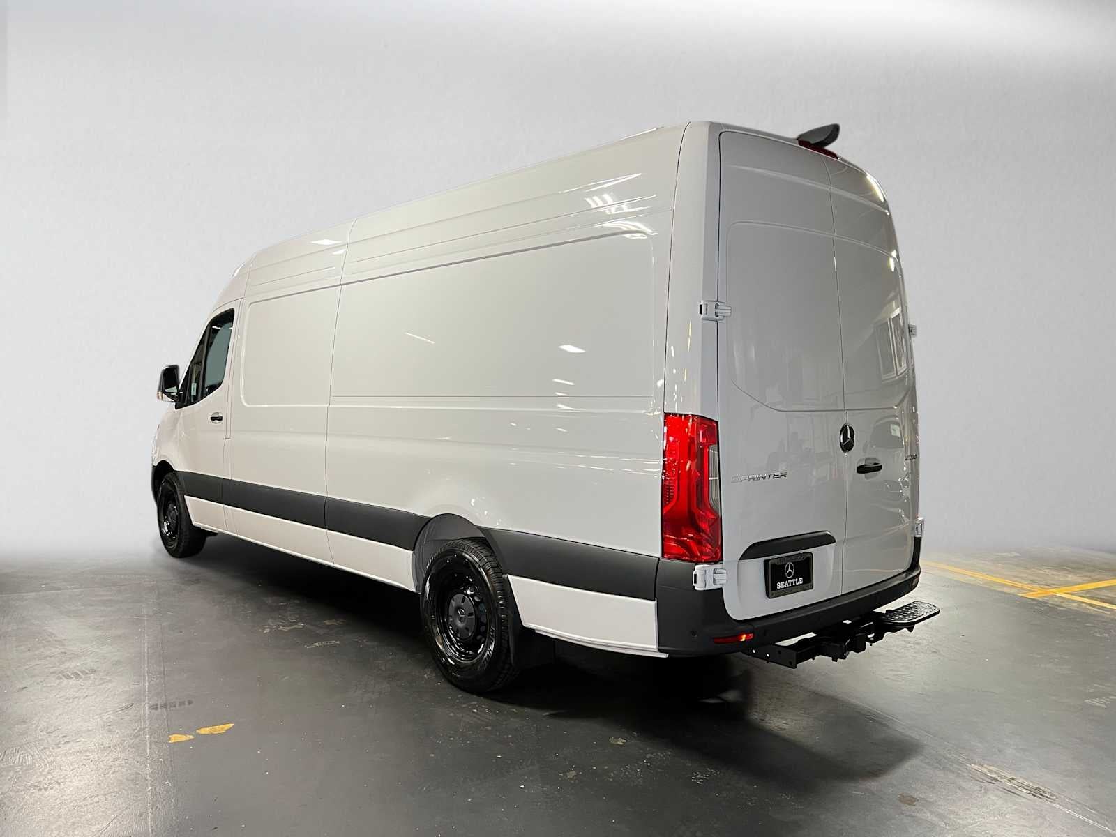2026 Mercedes-Benz Sprinter Cargo 2500 High Roof I4 Diesel 170 RWD