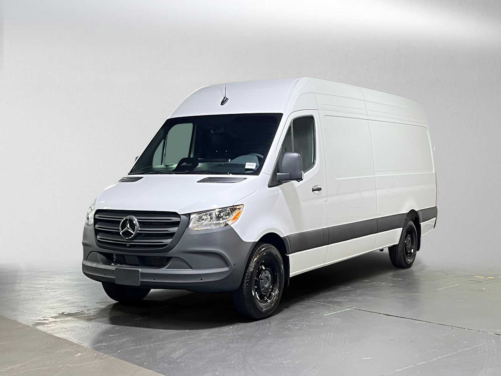 2026 Mercedes-Benz Sprinter Cargo 2500 High Roof I4 Diesel 170 RWD