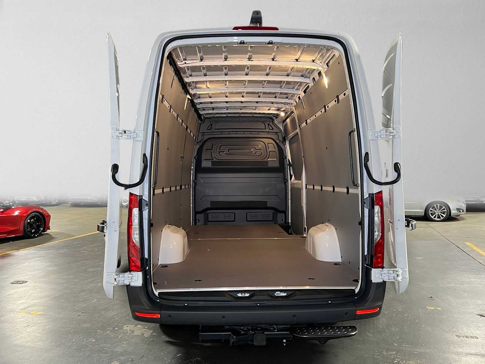 2027 Mercedes-Benz Sprinter Cargo 2500 High Roof I4 Diesel 170 RWD