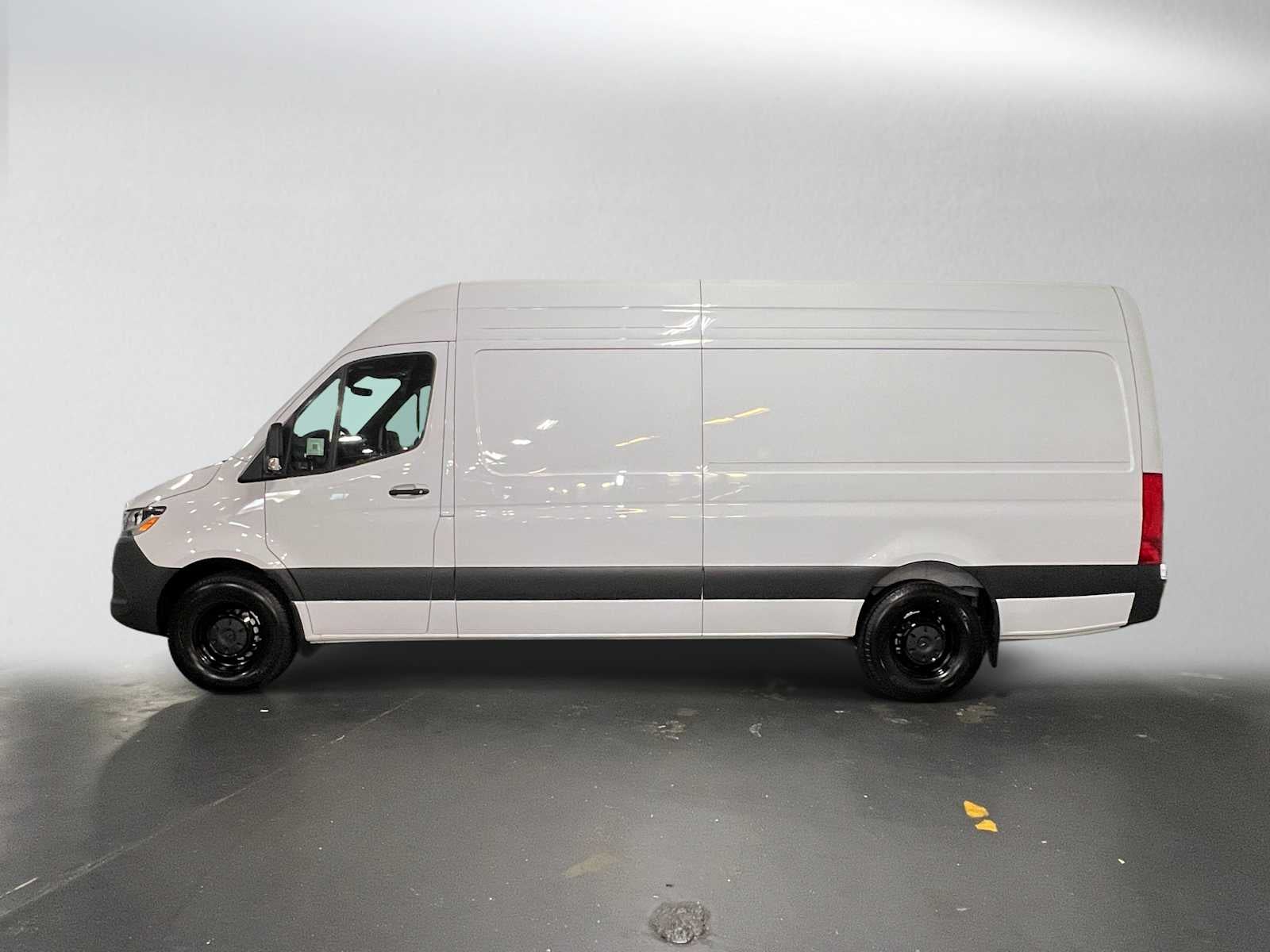 2027 Mercedes-Benz Sprinter Cargo 2500 High Roof I4 Diesel 170 RWD