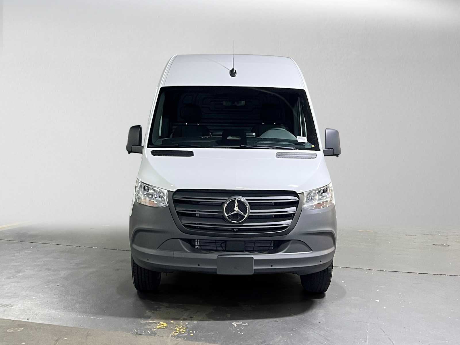 2027 Mercedes-Benz Sprinter Cargo 2500 High Roof I4 Diesel 170 RWD