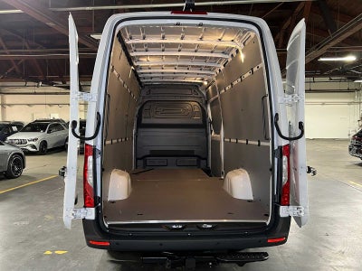 2026 Mercedes-Benz Sprinter Cargo 2500 High Roof I4 Diesel 170 RWD
