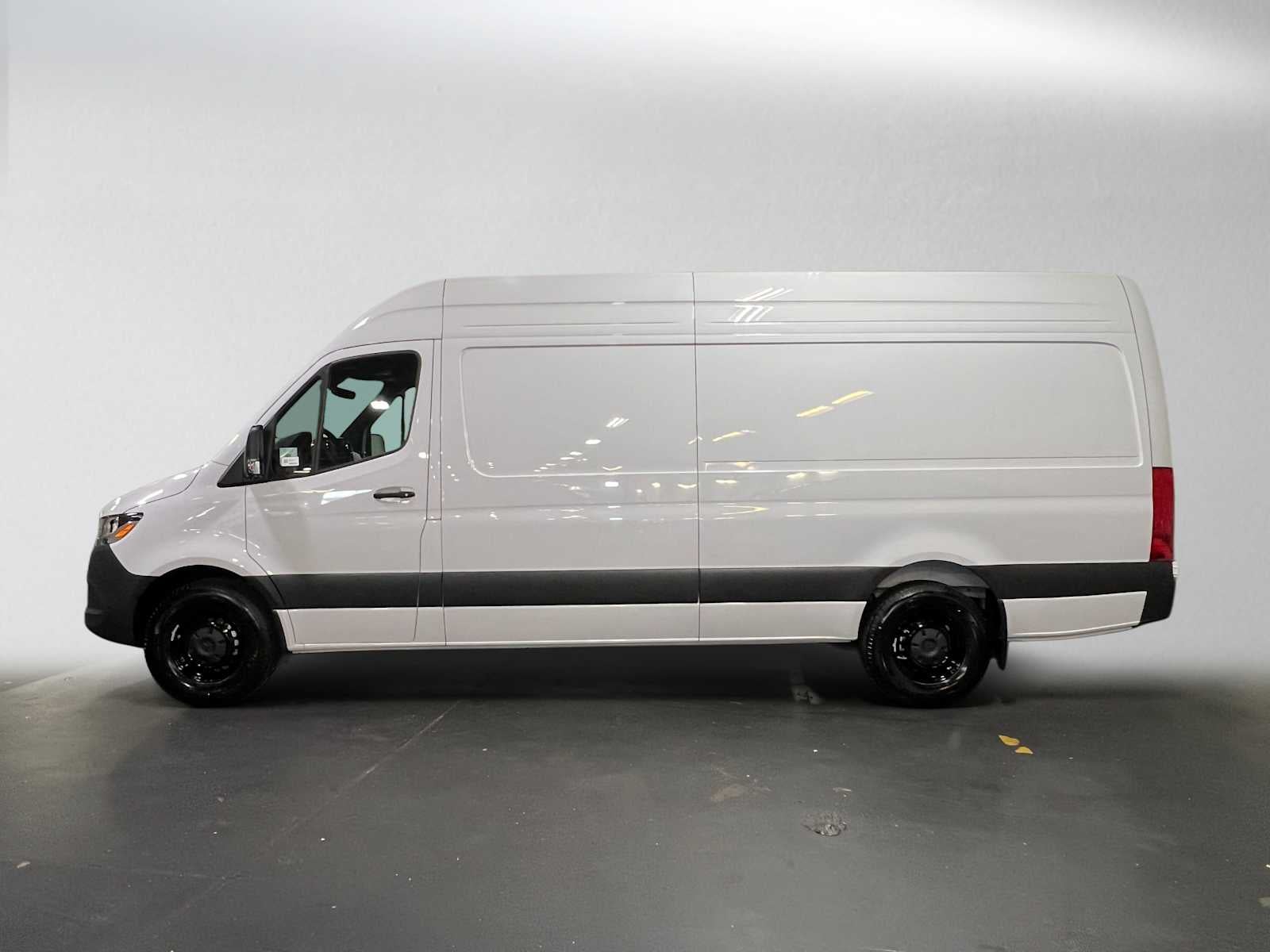 2026 Mercedes-Benz Sprinter Cargo 2500 High Roof I4 Diesel 170 RWD